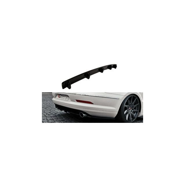 купи Централна Добавка за задна броня VW Passat CC R36 Rline (PREFACE) (с вертикални ленти) - Maxton Design