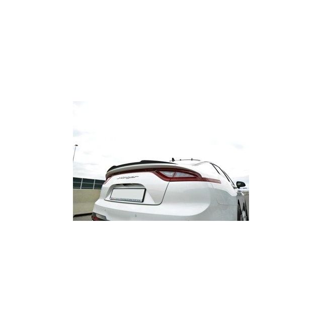 купи Добавка за спойлер kia stinger gt - Maxton Design