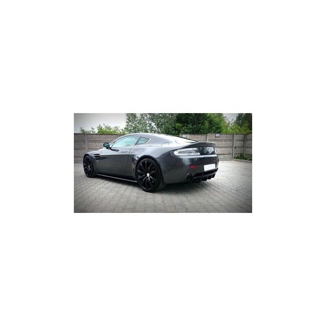 купи Прагове Aston Martin V8 Vantage - Maxton Design