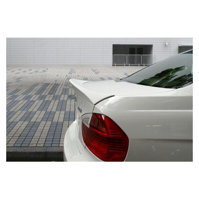 купи M-technik спойлер за заден капак на BMW E90 2005-2009г.
