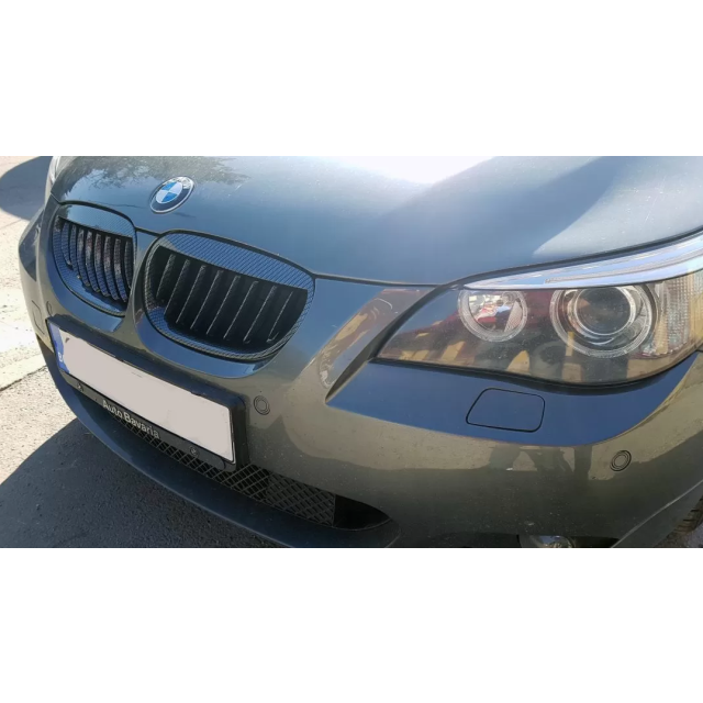 купи Решетки / Бъбреци за BMW E60 - черни - F10 дизайн